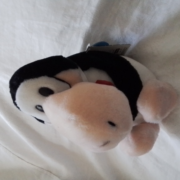 Dakin Bloom County Opus Penguin with red bow tie plush vintage‎ 1982 - Picture 1 of 10